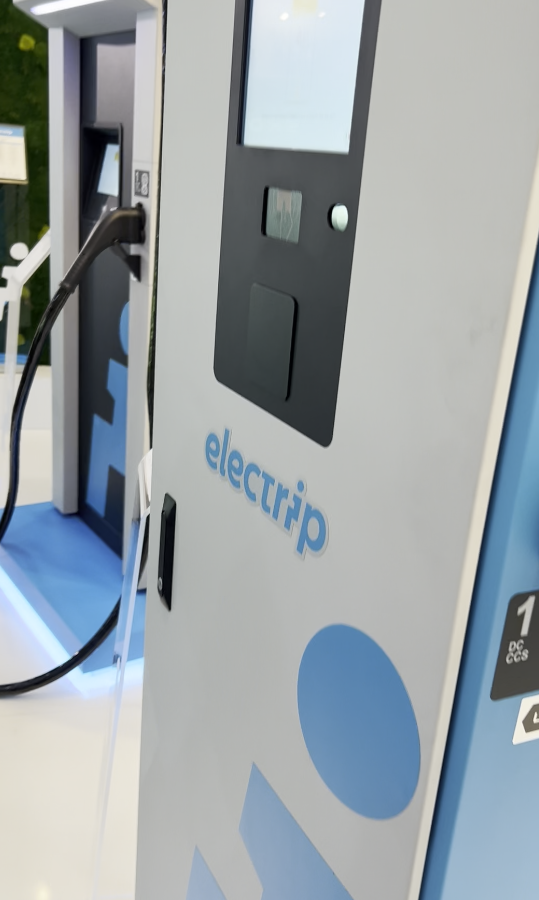 Electrip DC charging station using OMG EV CABLE